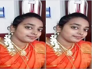 Tamil Wife Shows Her Boobs And Pussy On Video Call