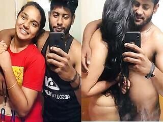 Hot Desi Cpl Takes Nude Selfies