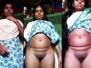 Desi aunties xxx videos village aunty show her sexy pussy